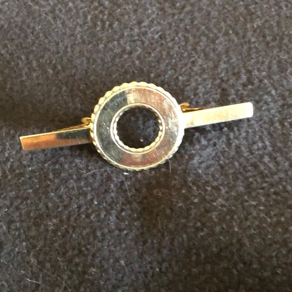 Vintage gold tone scarf clip - Picture 3 of 3